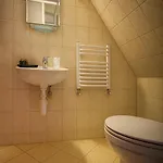 Πανσιόν Willa Suche 3*